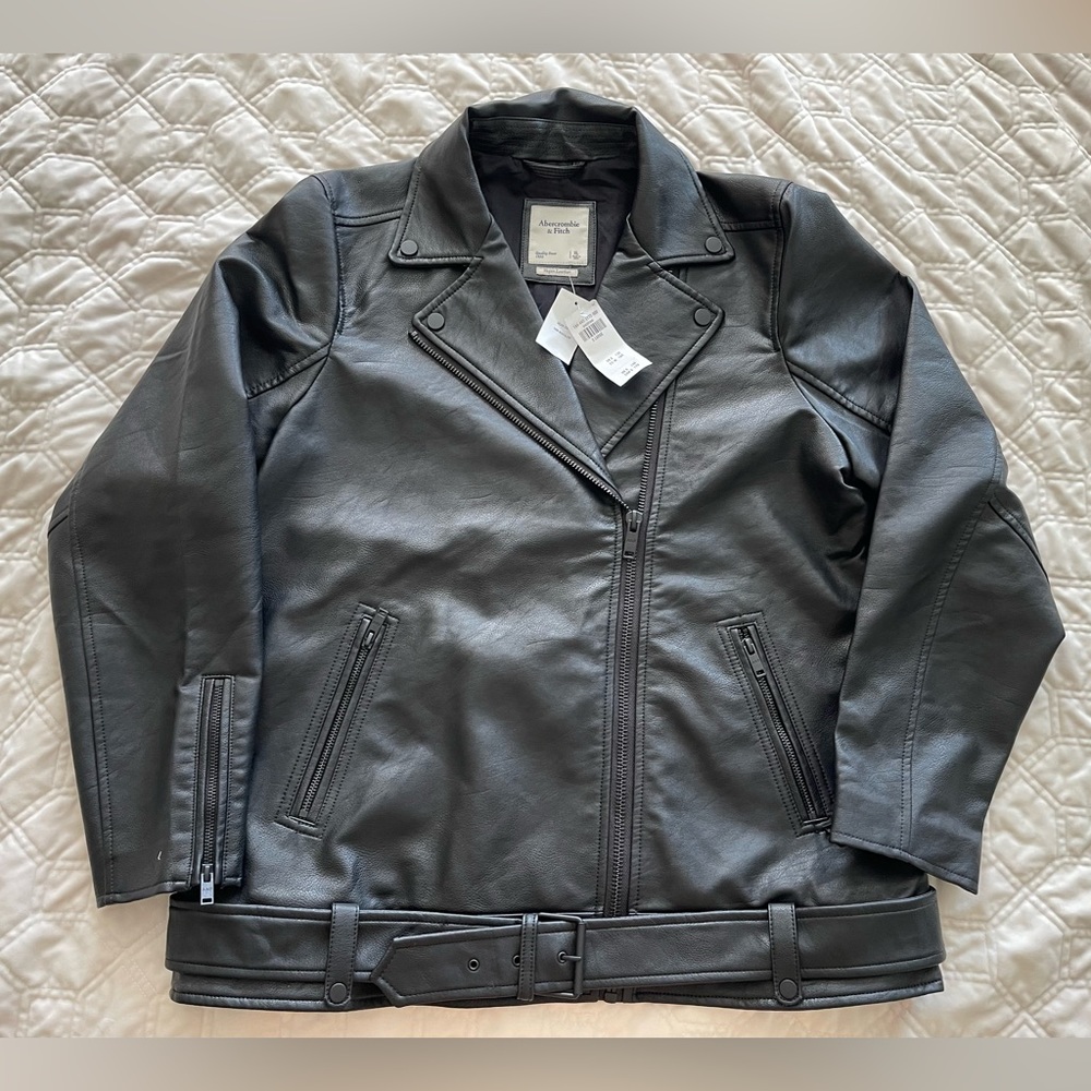 NWT A&F Oversized Boyfriend Faux Leather Biker Jacket in Black XL